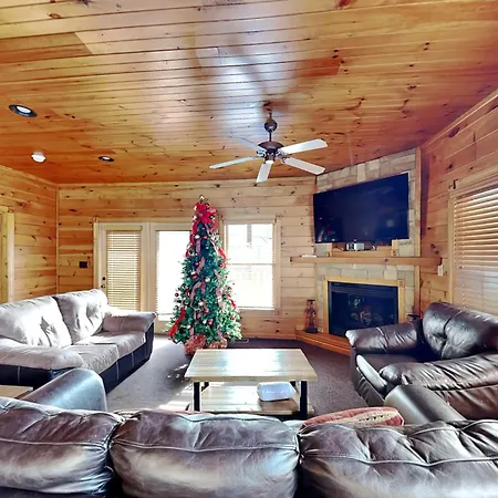 The Great Escape Ii, 5 Bedrooms, Sleeps 17, Game Room, Pool Access, Theater Gatlinburg Exterior foto