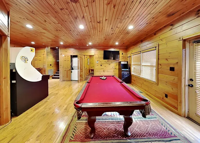 The Great Escape Ii, 5 Bedrooms, Sleeps 17, Game Room, Pool Access, Theater