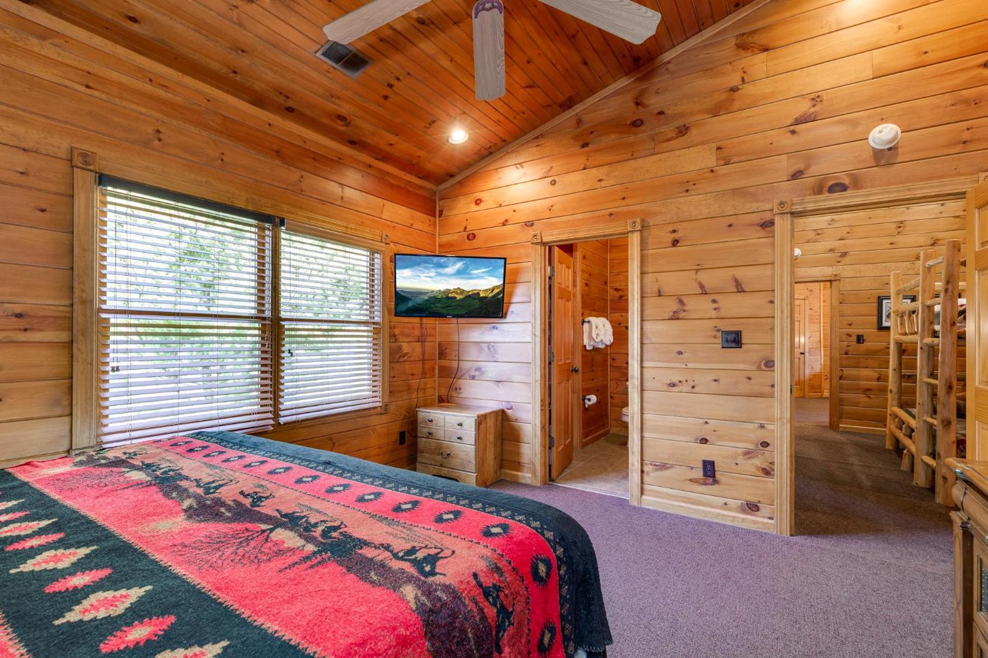 The Great Escape Ii, 5 Bedrooms, Sleeps 17, Game Room, Pool Access, Theater Hébergement de vacances Gatlinburg