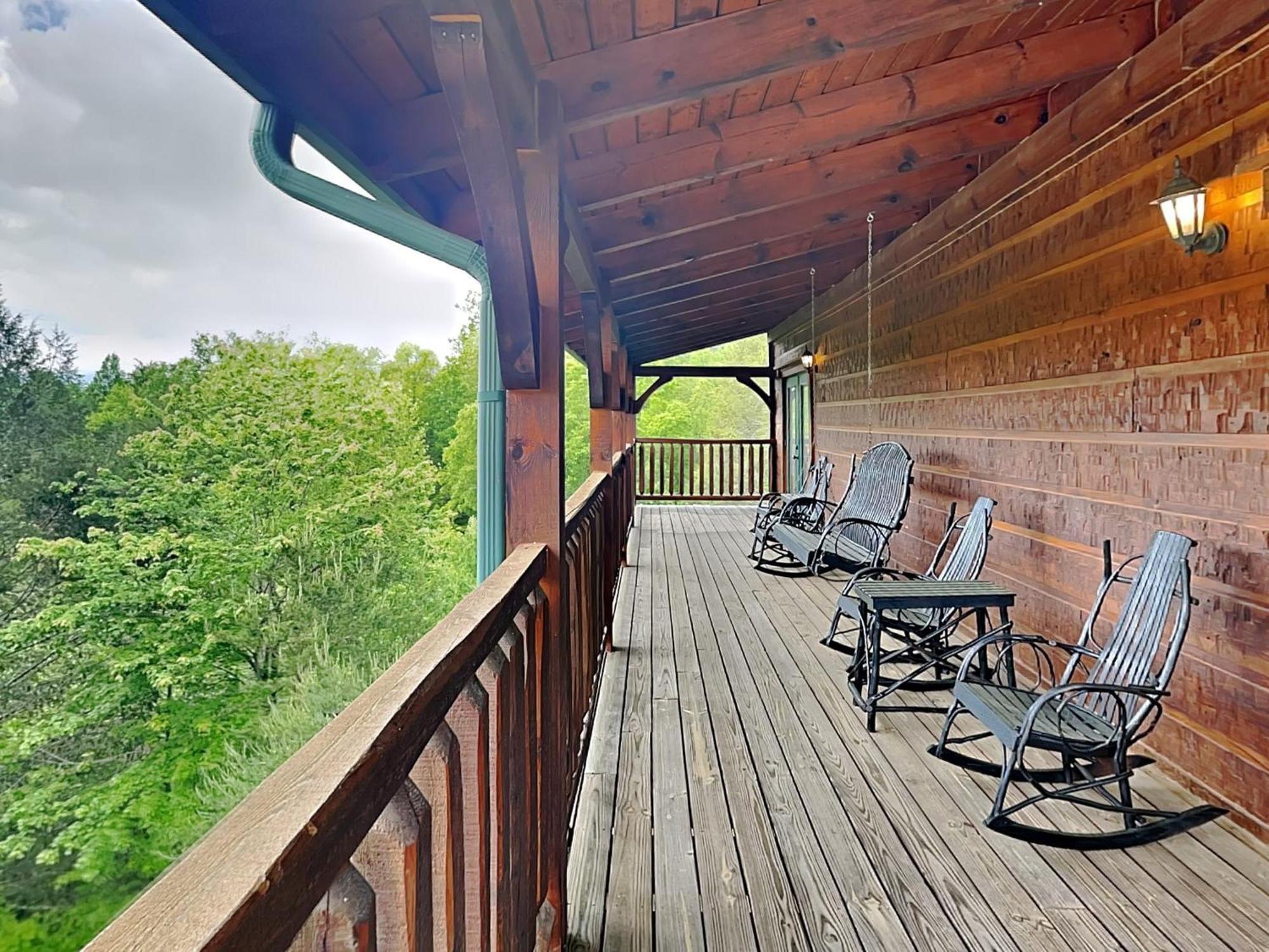 Hébergement de vacances The Great Escape Ii, 5 Bedrooms, Sleeps 17, Game Room, Pool Access, Theater