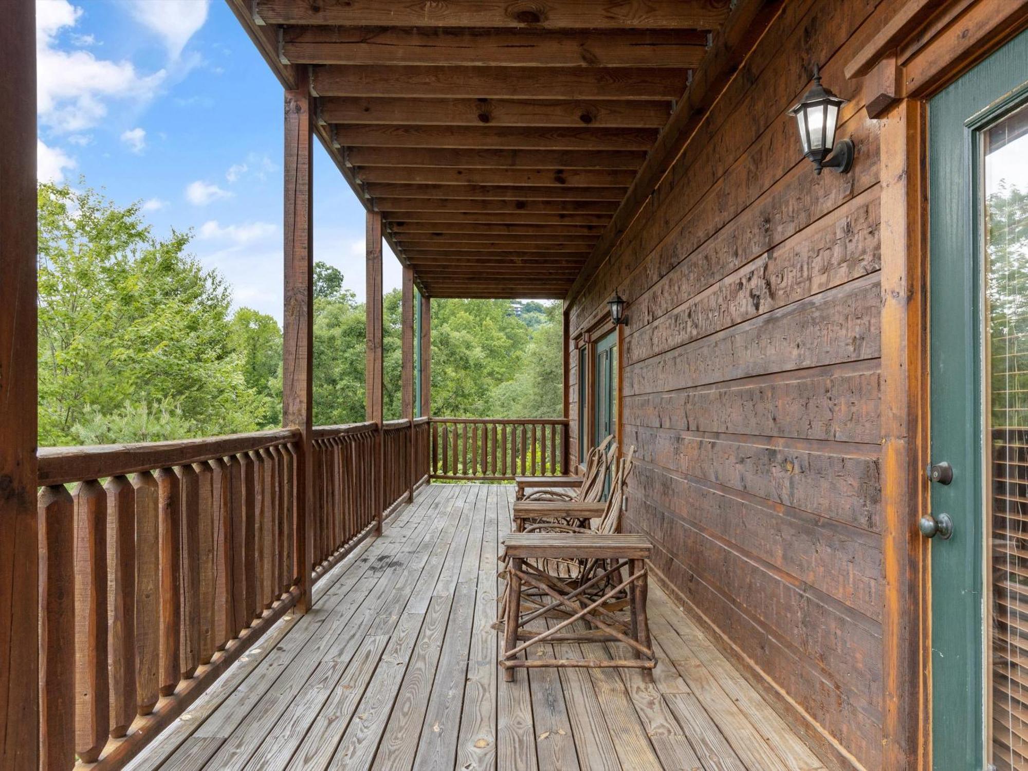 Hébergement de vacances The Great Escape Ii, 5 Bedrooms, Sleeps 17, Game Room, Pool Access, Theater